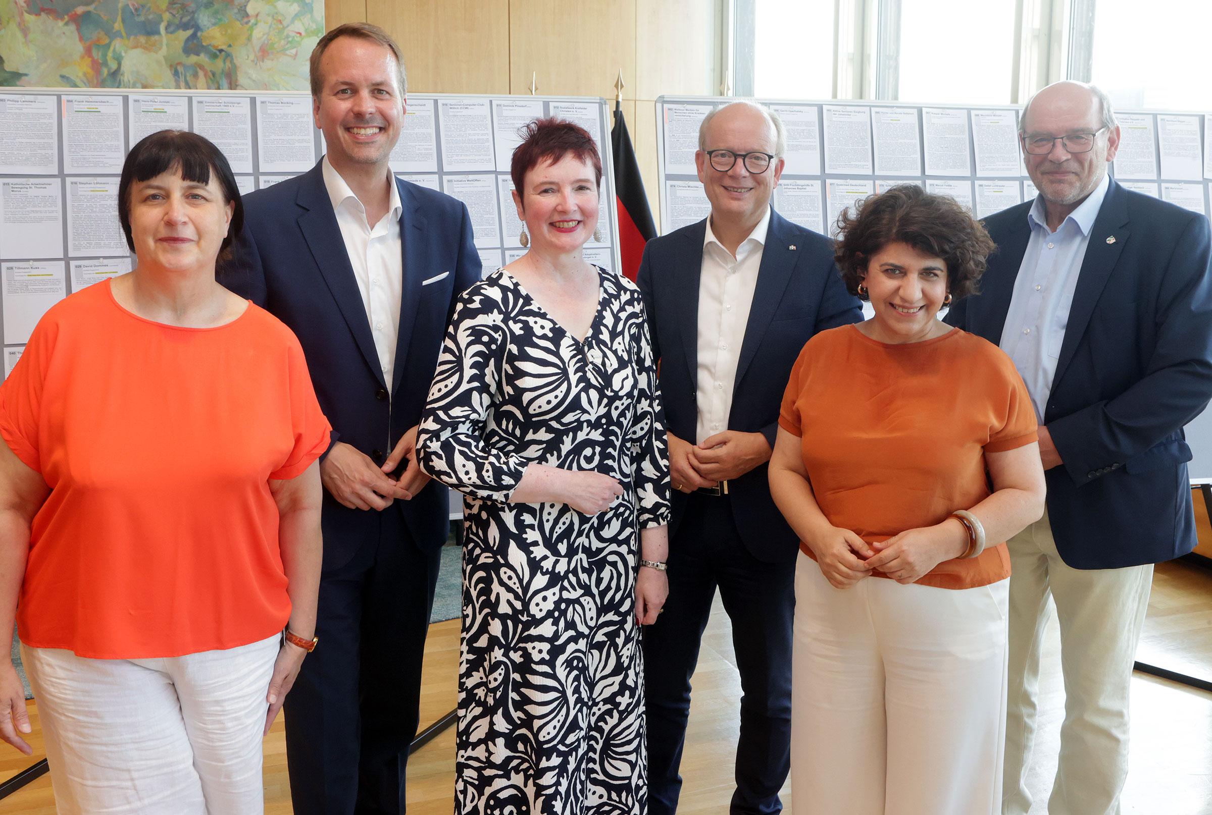 Gruppenfoto der neuen Jury 